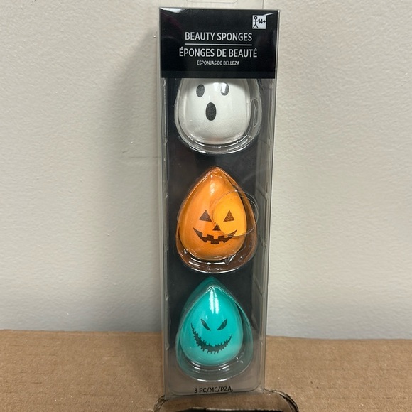 Beauty sponges Halloween nwt - Picture 1 of 1